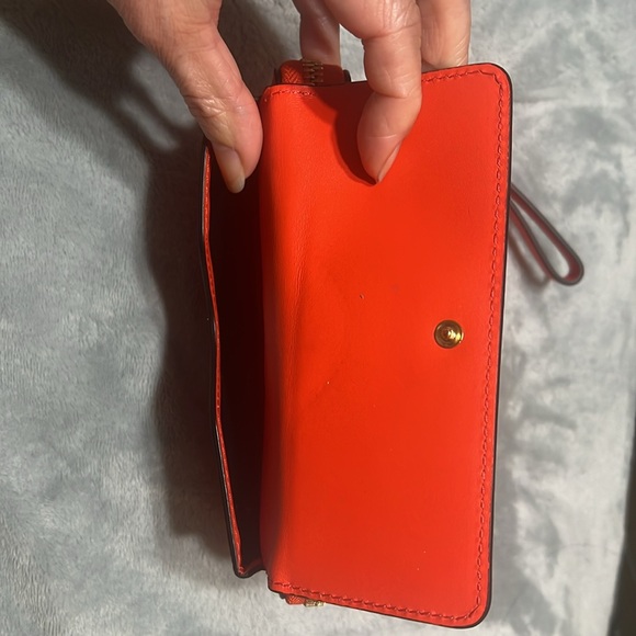 Henri Bendel wallet - Picture 3 of 4